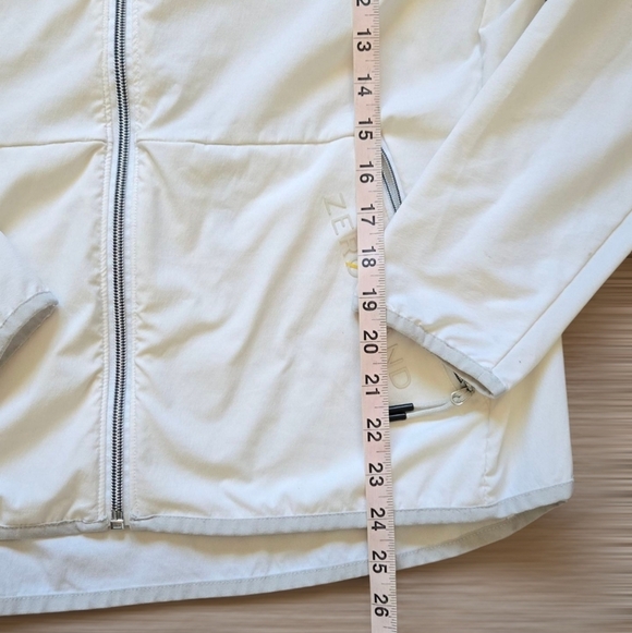 ZERØGRAND Cole Haan White Packable Running Jacket Windbreaker Size L - Picture 7 of 12